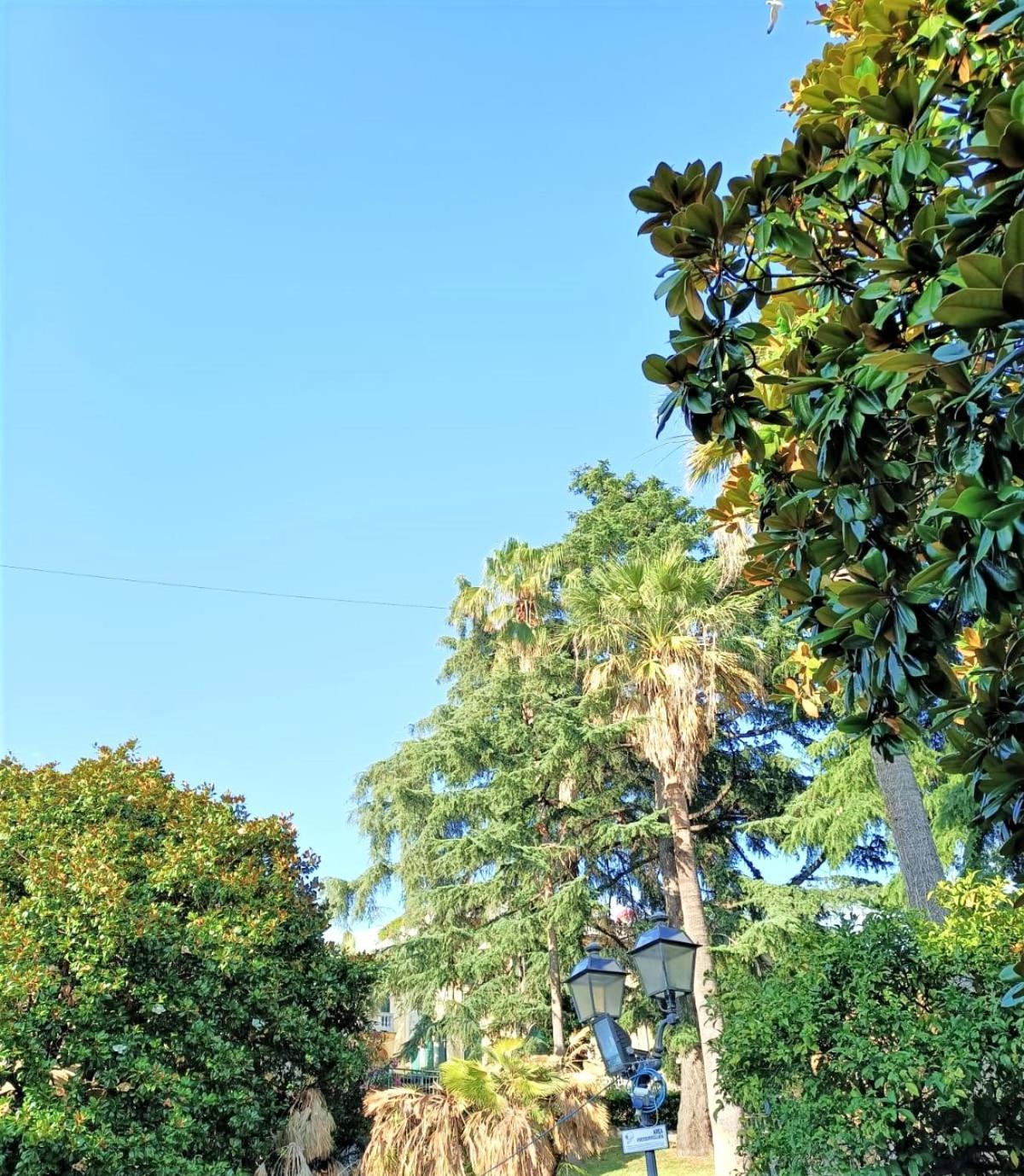 Fronte Del Golf Apartment Rapallo Bagian luar foto