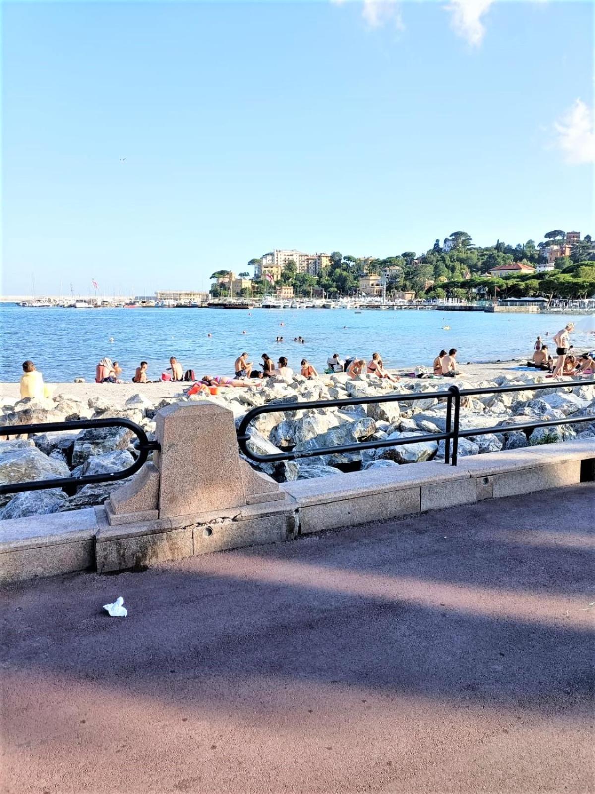 Fronte Del Golf Apartment Rapallo Bagian luar foto