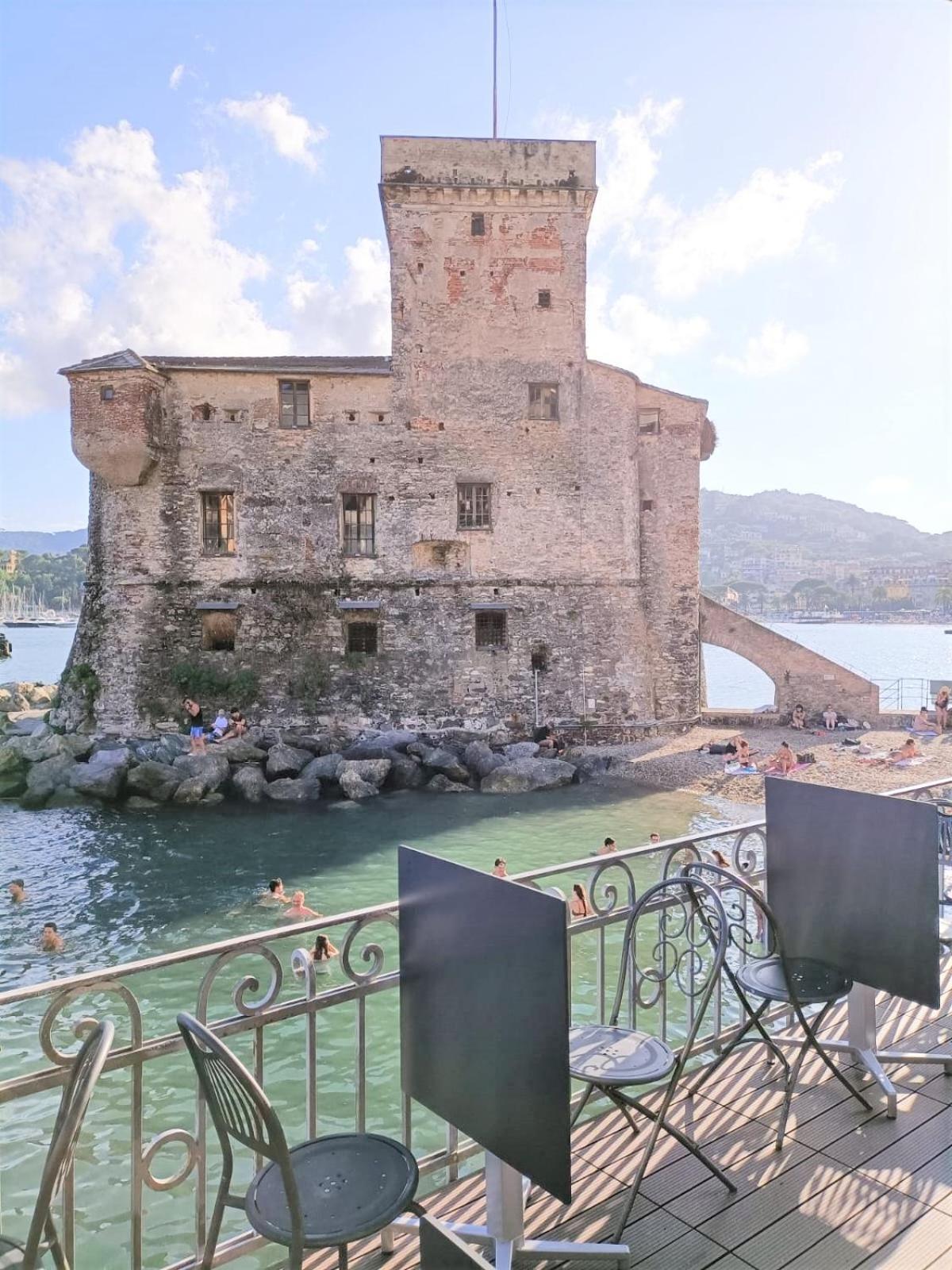 Fronte Del Golf Apartment Rapallo Bagian luar foto