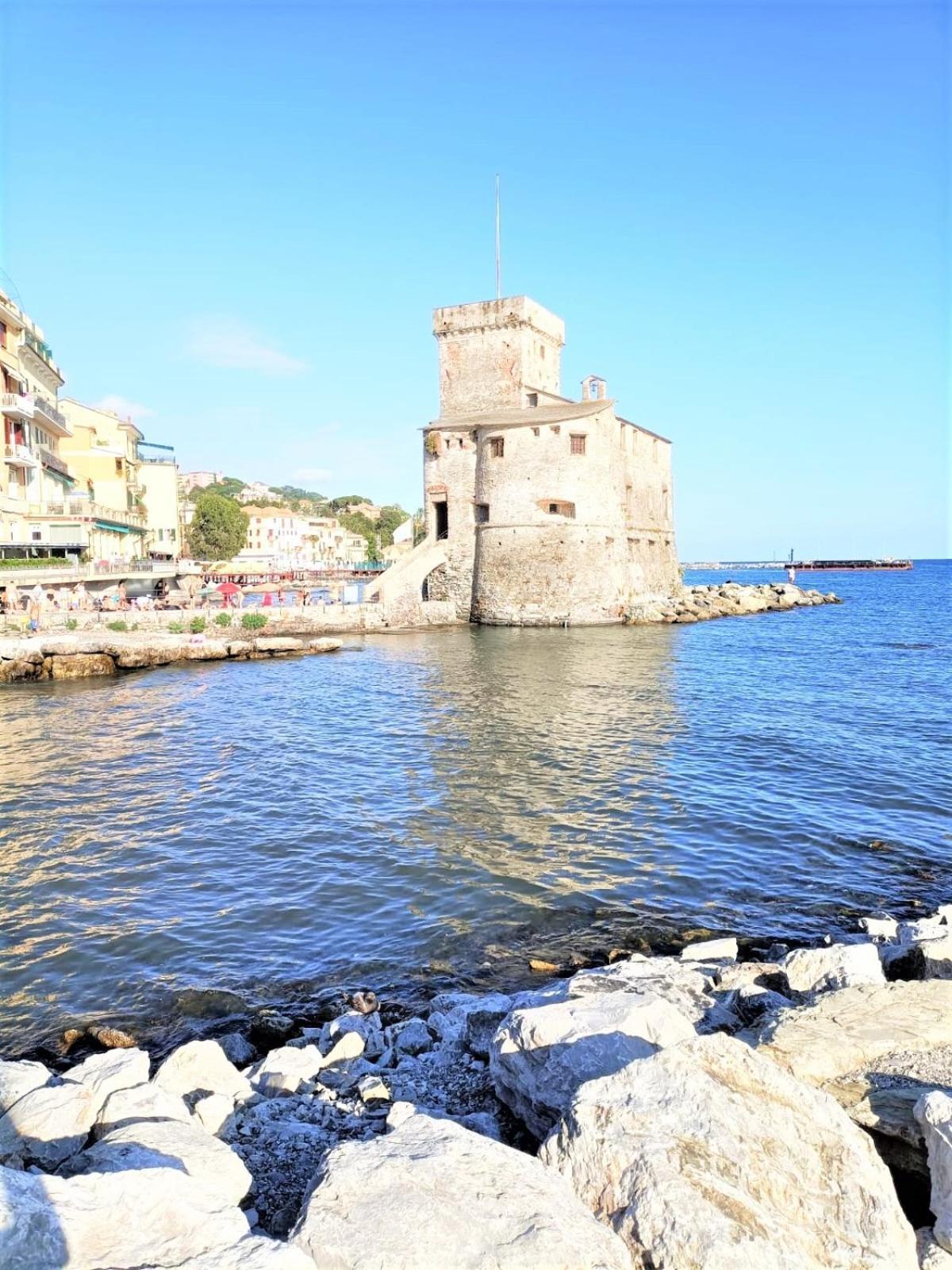 Fronte Del Golf Apartment Rapallo Bagian luar foto