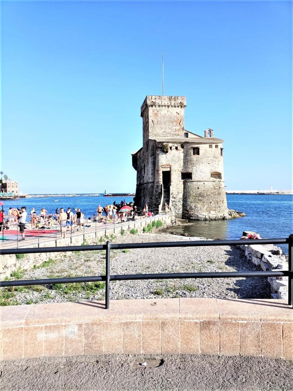 Fronte Del Golf Apartment Rapallo Bagian luar foto
